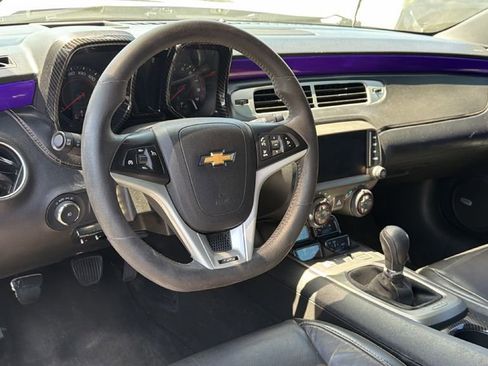 Used 2014 Chevrolet Camaro SS w/ SS Performance Package image 12
