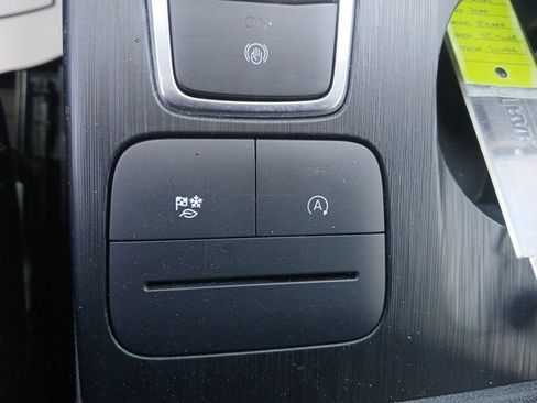 Used 2025 Ford Escape ST-Line Select AWD/4WD image 21