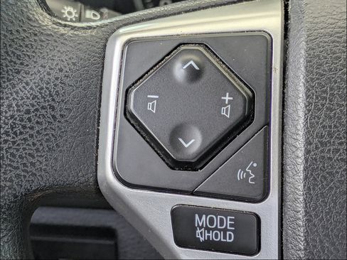 Used 2019 Toyota Tundra SR5 w/ SR5 Upgrade Package AWD/4WD image 22