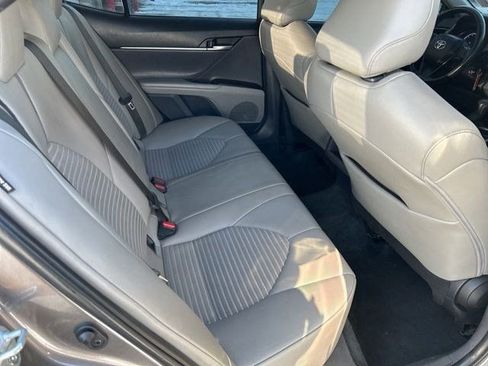 Used 2022 Toyota Camry SE image 35