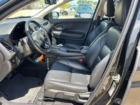 Used 2017 Honda HR-V EX-L image 5