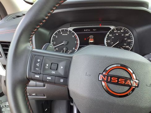 Certified 2025 Nissan Rogue SV AWD/4WD image 9