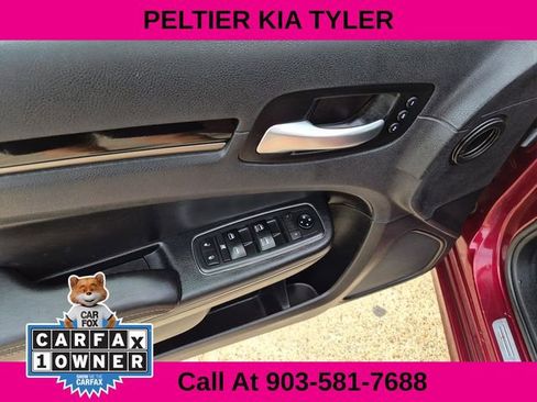 Used 2018 Chrysler 300 S w/ 300S Premium Group image 29