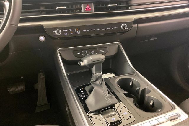 New 2027 Kia Carnival SX FWD image 7