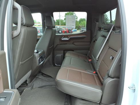 Used 2023 GMC Sierra 1500 Denali w/ Technology Package AWD/4WD image 14