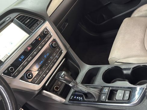Used 2015 Hyundai Sonata Limited 2.0T FWD image 19