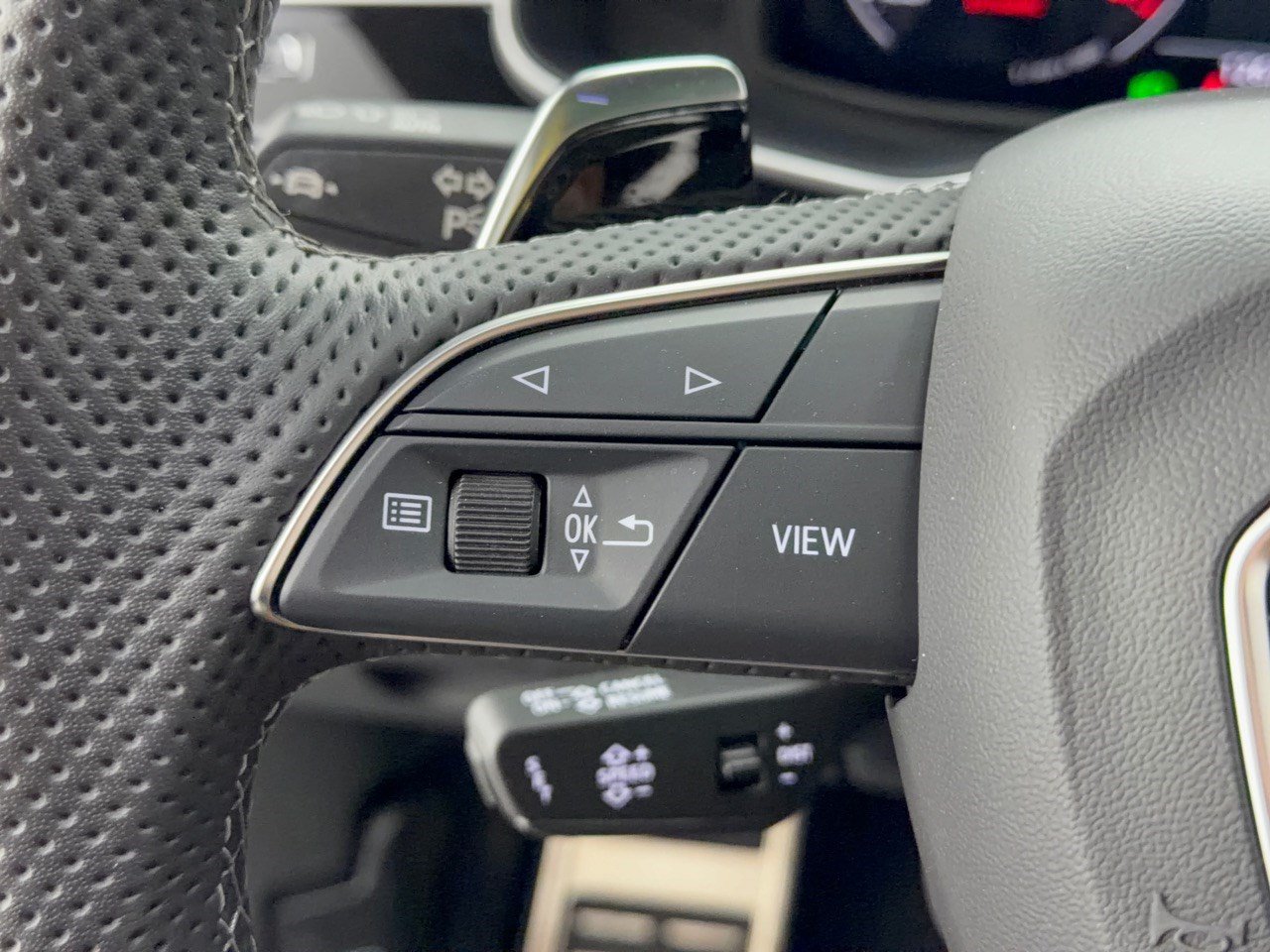 Used 2025 Audi RS Q8 performance AWD/4WD image 18