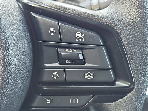 Certified 2025 Subaru Crosstrek 2.0i Premium image 18