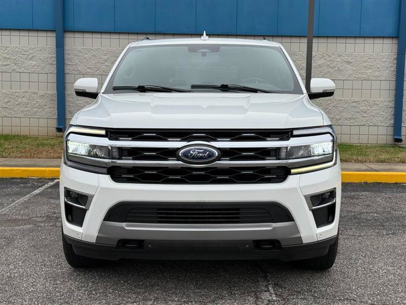 Used 2023 Ford Expedition Limited AWD/4WD image 2