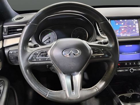 Used 2019 INFINITI QX50 Essential w/ Sensory Package AWD/4WD image 23