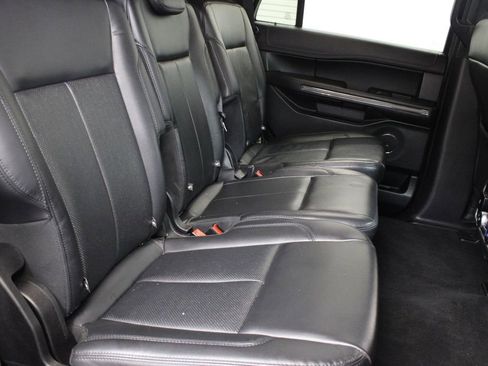 Used 2020 Ford Expedition XLT w/ Equipment Group 201A image 18