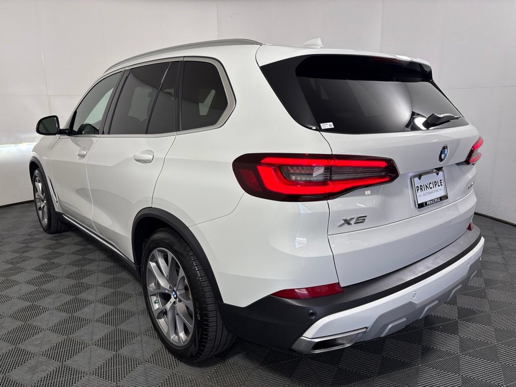Certified 2023 BMW X5 xDrive40i w/ Premium Package AWD/4WD image 7