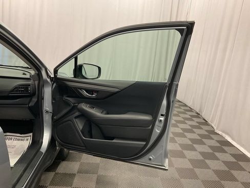 Used 2024 Subaru Outback Premium AWD/4WD image 27