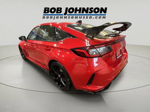 Used 2025 Honda Civic Type R image 4