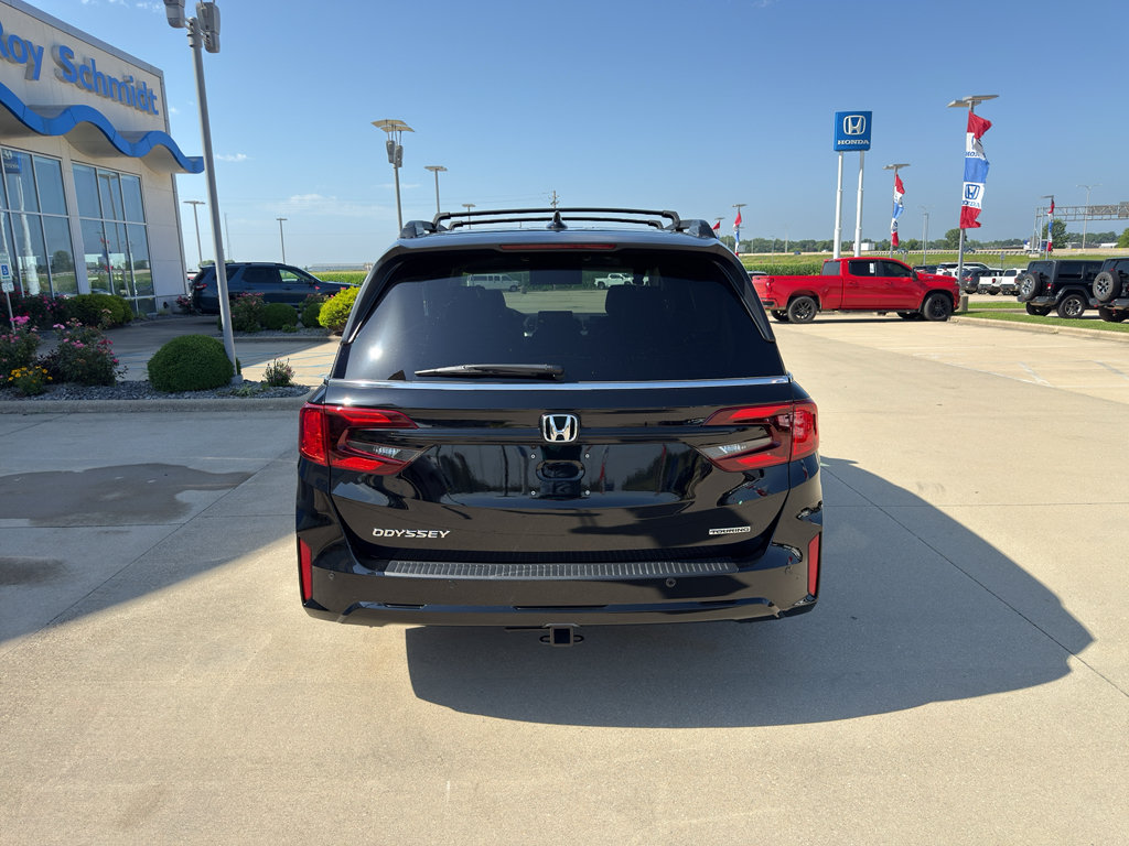 Used 2025 Honda Odyssey Touring image 6