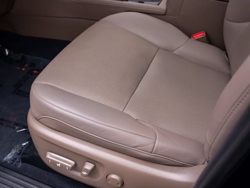 Used 2022 Lexus GX 460 Premium w/ Premium Package AWD/4WD image 14