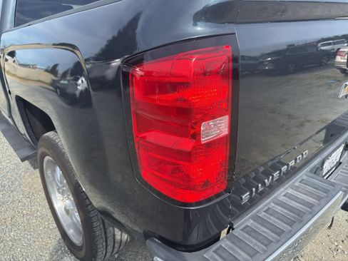 Used 2017 Chevrolet Silverado 1500 LT w/ All Star Edition image 12