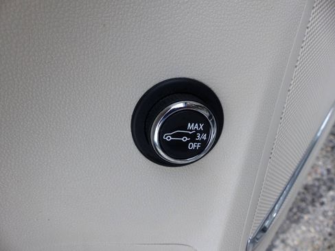 Used 2023 Buick Envision Avenir AWD/4WD image 24