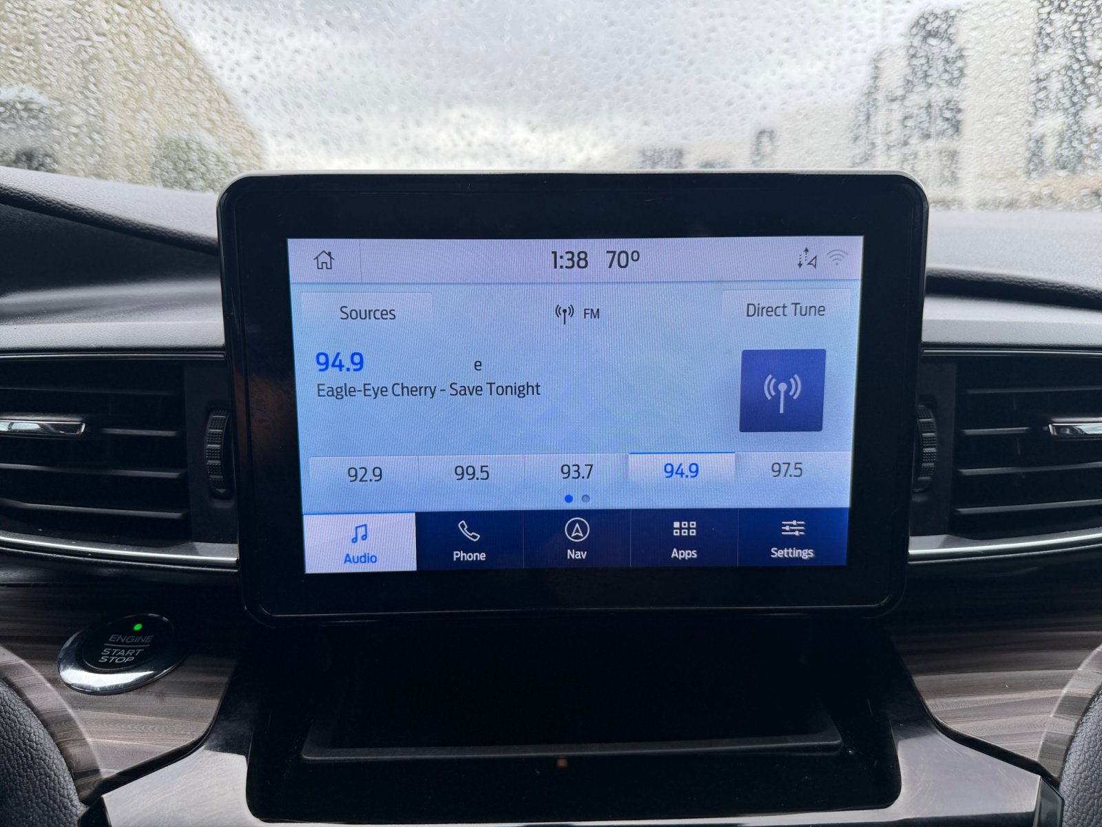 Used 2021 Ford Explorer Limited w/ Equipment Group 301A AWD/4WD image 23