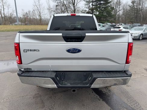Used 2017 Ford F150 XLT w/ Trailer Tow Package image 4