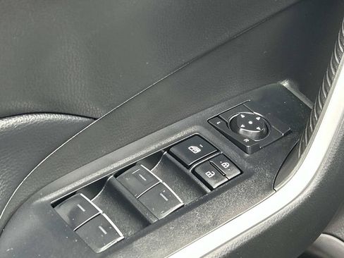 Used 2025 Toyota RAV4 XLE w/ Convenience Package AWD/4WD image 25