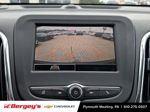 Used 2023 Chevrolet Equinox LT image 18