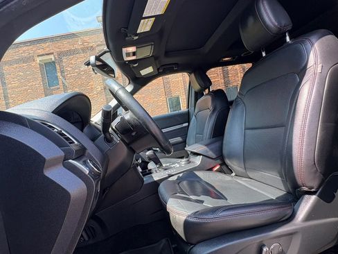 Used 2018 Ford Explorer Sport AWD/4WD image 2