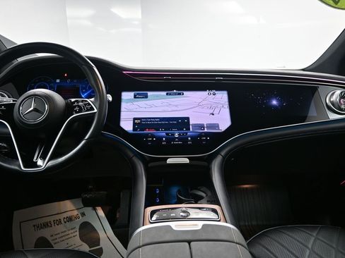 Used 2023 Mercedes-Benz EQS 580 4MATIC SUV image 32