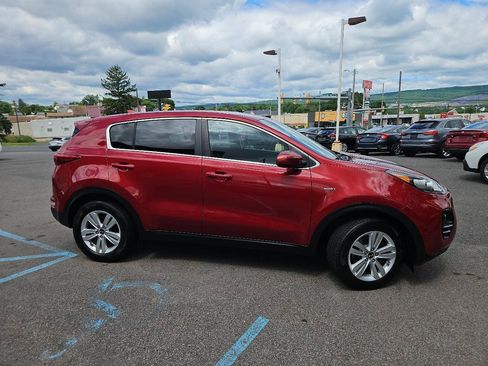 Used 2018 Kia Sportage LX AWD/4WD image 2