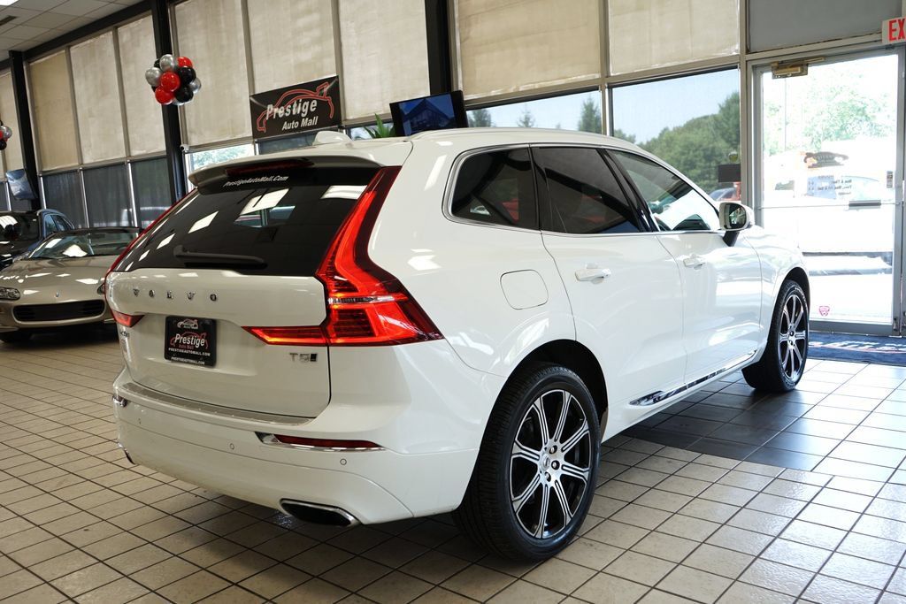 Used 2021 Volvo XC60 T5 Inscription AWD/4WD image 17