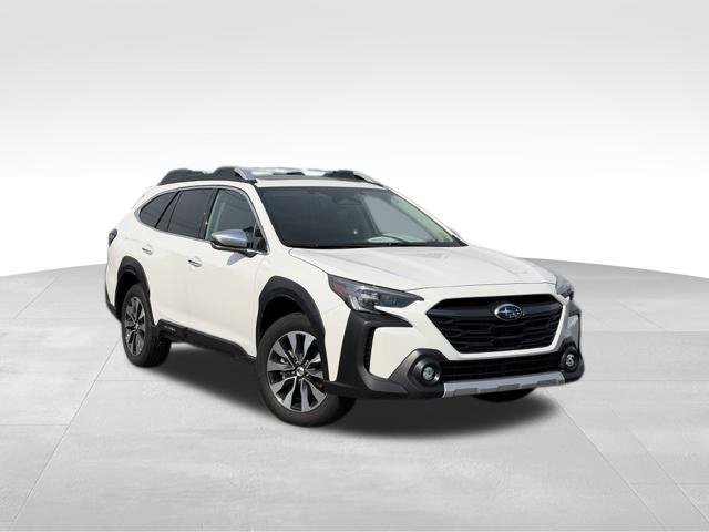 Certified 2025 Subaru Outback Touring XT AWD/4WD image 1
