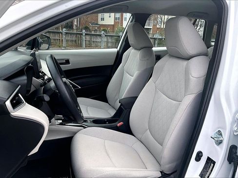 Used 2024 Toyota Corolla Cross L image 22