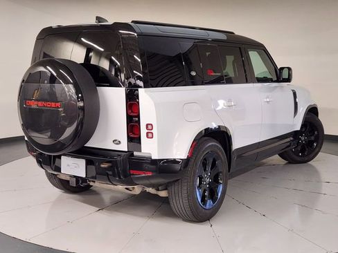 Used 2023 Land Rover Defender 110 X-Dynamic SE image 2