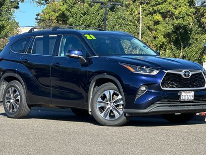 Used 2021 Toyota Highlander XLE