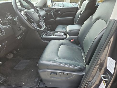 Used 2024 INFINITI QX80 Luxe image 11