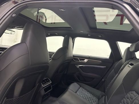 Used 2022 Audi RS 6 image 36