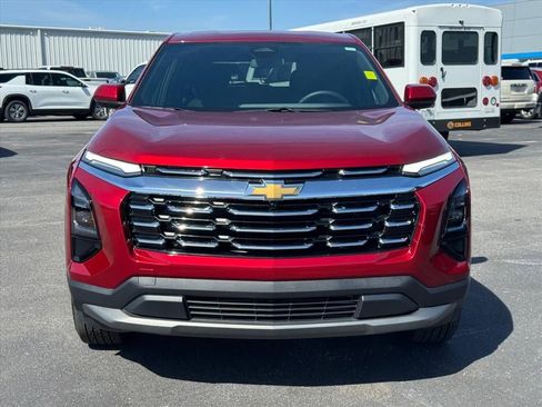 Used 2025 Chevrolet Equinox LT image 8