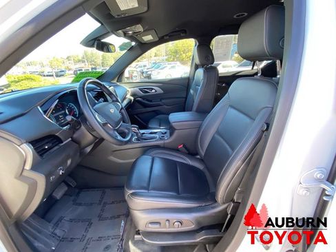 Used 2023 Chevrolet Traverse LT FWD image 31