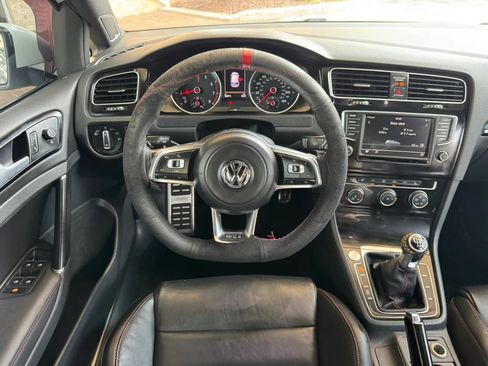 Used 2016 Volkswagen GTI SE w/ Lighting Package (SEL) FWD image 18