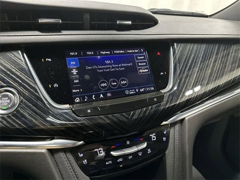 Certified 2025 Cadillac XT6 Premium Luxury image 11