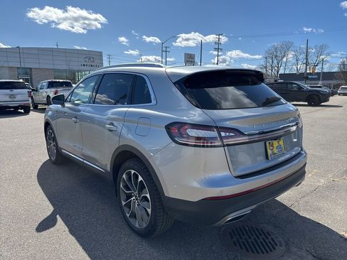 Used 2023 Lincoln Nautilus Reserve image 3