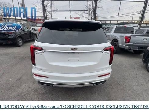Used 2021 Cadillac XT6 Premium Luxury image 4