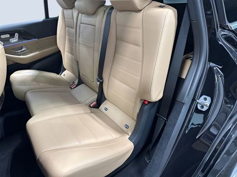 Certified 2024 Mercedes-Benz GLS 580 4MATIC image 33