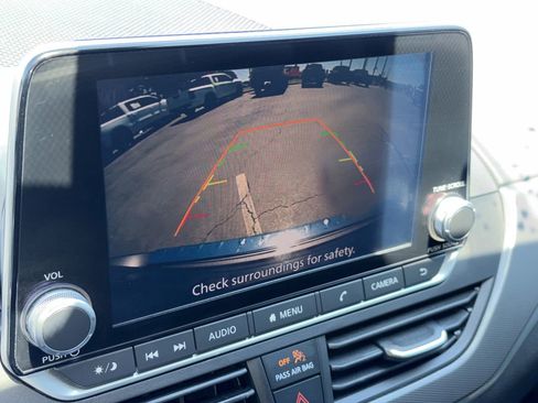Certified 2023 Nissan Altima 2.5 SR FWD image 10