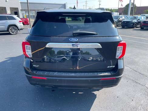 Used 2024 Ford Explorer XLT AWD/4WD image 6