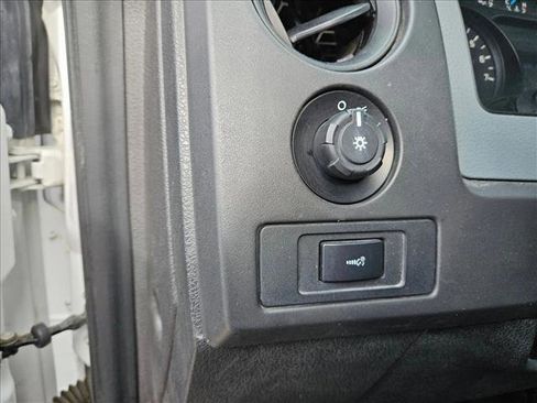 Used 2013 Ford F150 XL w/ Trailer Tow Pkg image 9