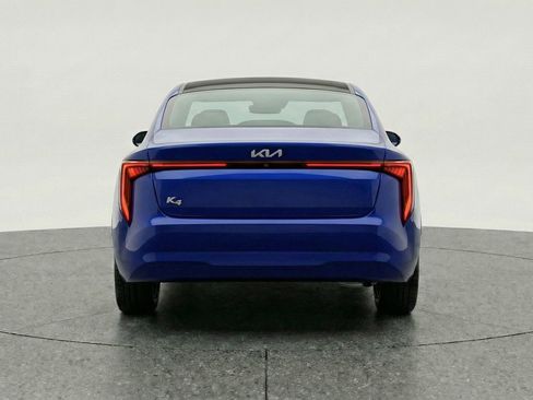 Used 2025 Kia K4 LXS image 6