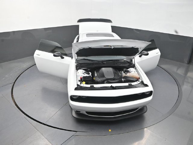 Used 2023 Dodge Challenger R/T w/ Plus Package RWD image 29