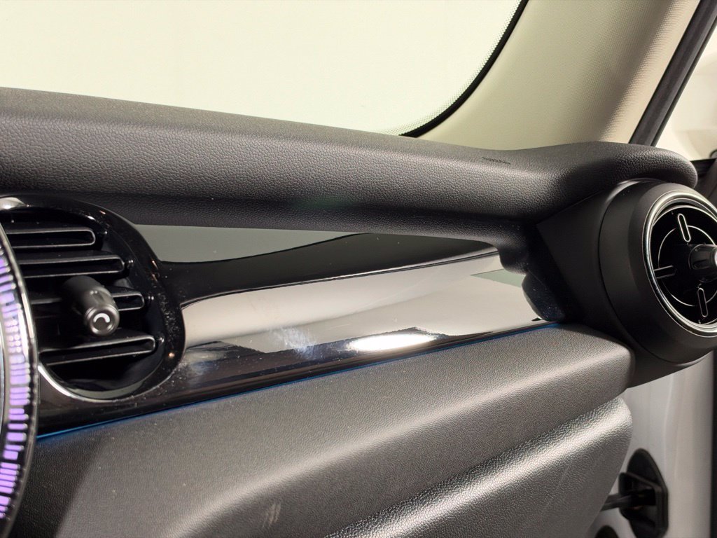 Used 2024 MINI Cooper SE FWD image 24