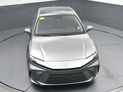 Used 2026 Toyota Camry XLE image 33